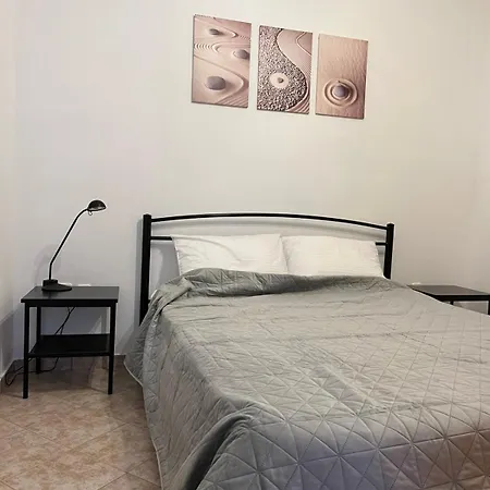 Kallithea Sunlight 公寓 *